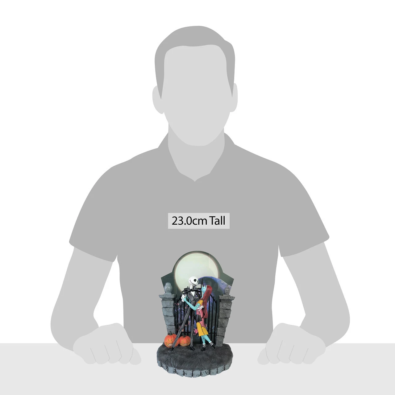 Disney Showcase – 23cm/9″Nightmare Before Christmas Light Up Scene 2 Disney Showcase – 23cm/9″Nightmare Before Christmas Light Up Scene - Image 2